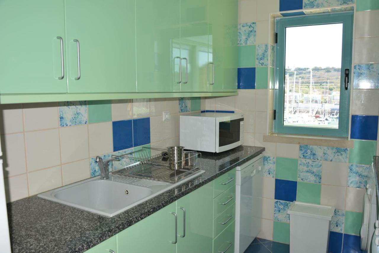 Beautiful Apartment In Albufeira Marina Екстер'єр фото