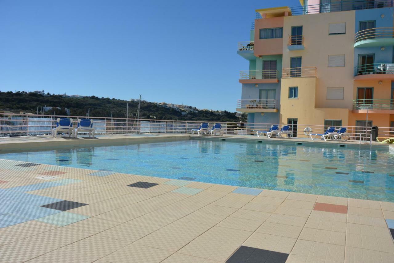 Beautiful Apartment In Albufeira Marina Екстер'єр фото