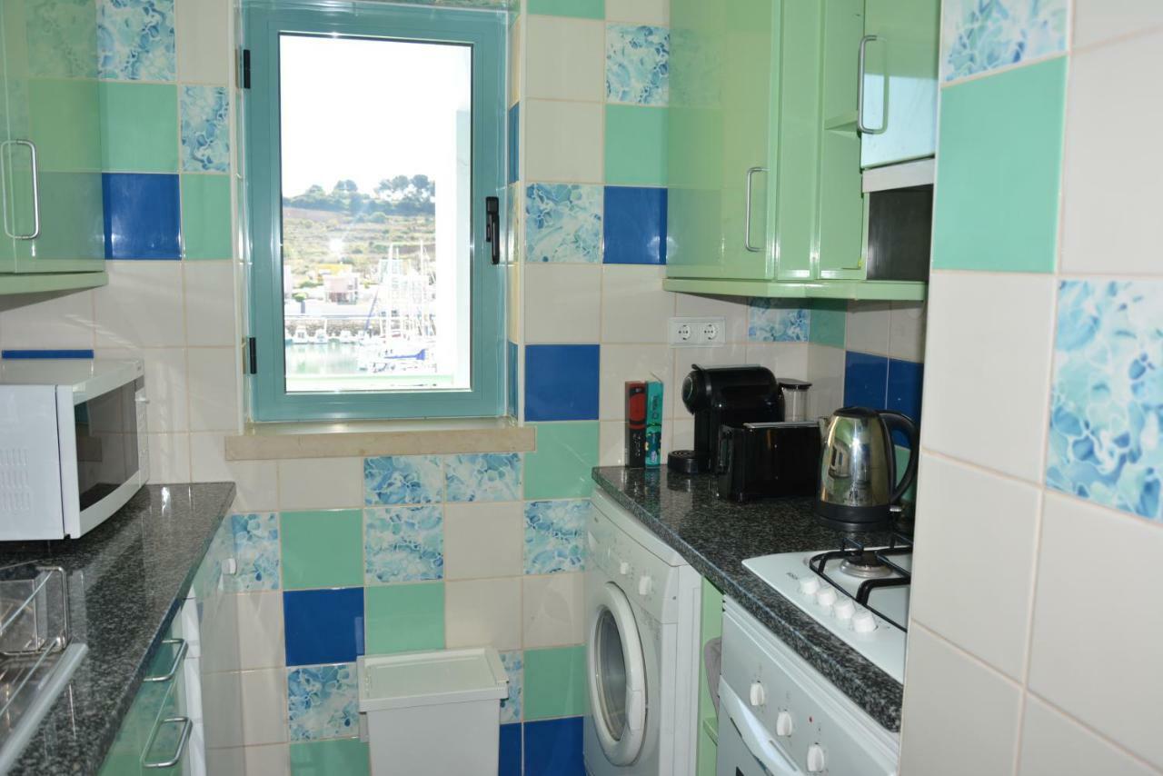 Beautiful Apartment In Albufeira Marina Екстер'єр фото
